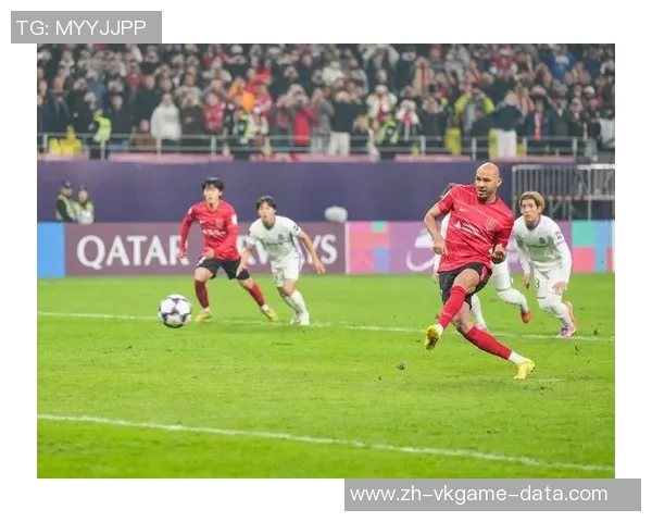 中超赛场惊现冷门拜仁狂胜巴萨五球引发全场震动