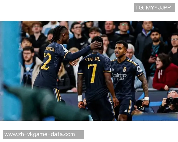 意甲激战曼联大胜皇马点球大战瞬间点燃全场激情解析