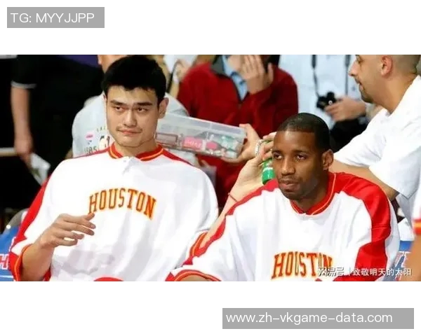 姚明职业生涯初期精彩瞬间回顾与成长历程的珍贵影像合集