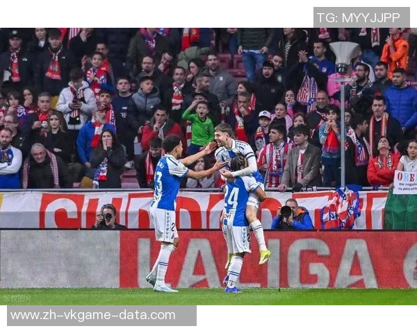 英超激战：马竞与皇马战成平局神扑时刻点燃全场激情