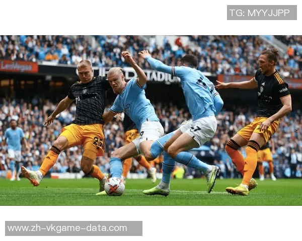 欧联杯惊现冷门曼城与巴萨激战成平局帽子戏法引发全场热潮