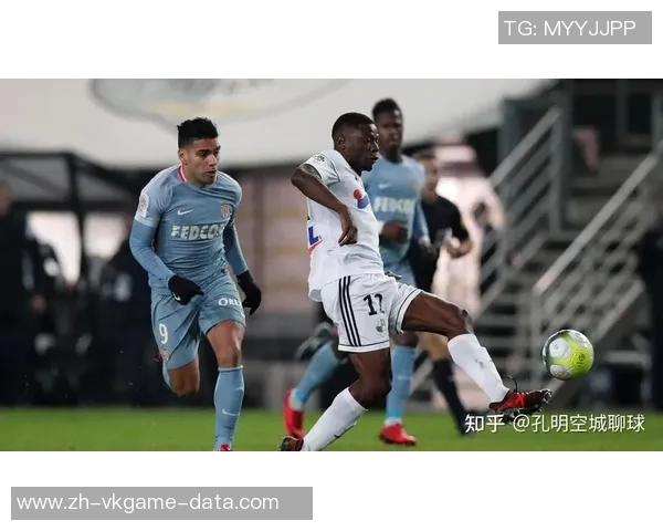 欧冠历史冷门AC米兰逆转巴黎圣日耳曼上演惊天大逆转全场沸腾