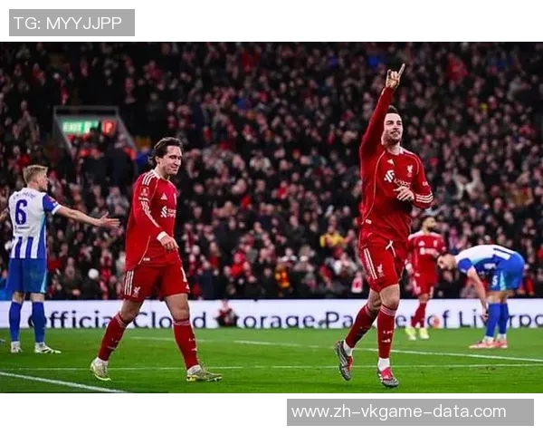 西甲激战:利物浦绝杀皇马神扑成关键瞬间引发全场狂欢 西甲激战:利物浦绝杀皇马神扑成关键瞬间引发全场狂欢