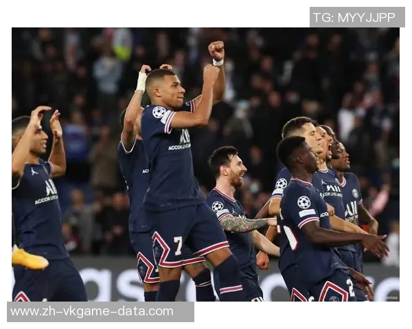 德甲激战：AC米兰逆转巴黎圣日耳曼红牌事件引发全场热议